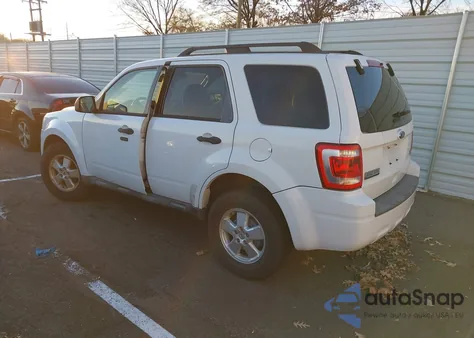 2012 Ford Escape Xlt из США, поврежденный, VIN 1FMCU9DG0CKB32418